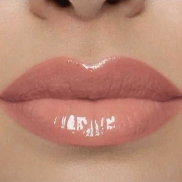 Morphe Lip Gloss "Pop" Liquid Matte Full Size 0.15 fl oz /4.5ml NEW - Picture 1 of 3